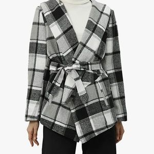 Plaid shawl/trench coat size XL